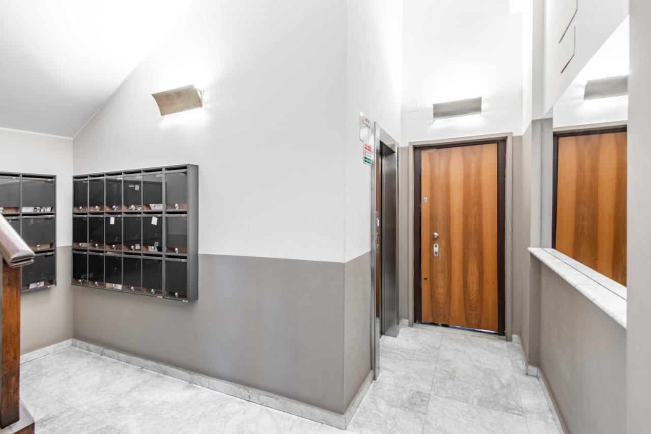 Easylife - Coccole E Comfort - Bilocale Caldo Ed Accogliente A Due Passi Dai Navigli E Metro Verde ميلان المظهر الخارجي الصورة
